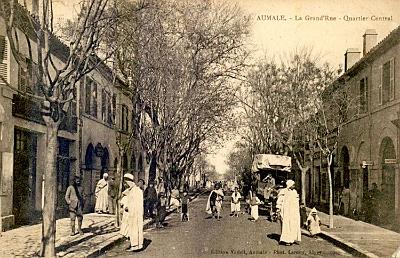 Aumale-GdeRue-QuartierCentral