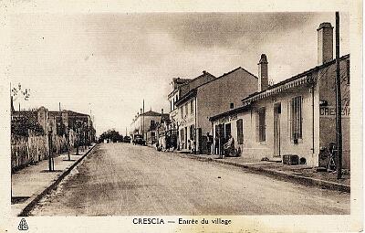 Crescia-EntreeVillage