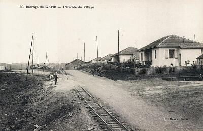 Ghrib-Barrage-EntreeVillage