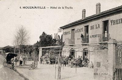Mouzaiaville-Hotel-01