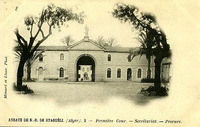 Staoueli-Abbaye-Cour